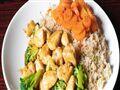 B2. Teriyaki Chicken w. Broccoli Entrees